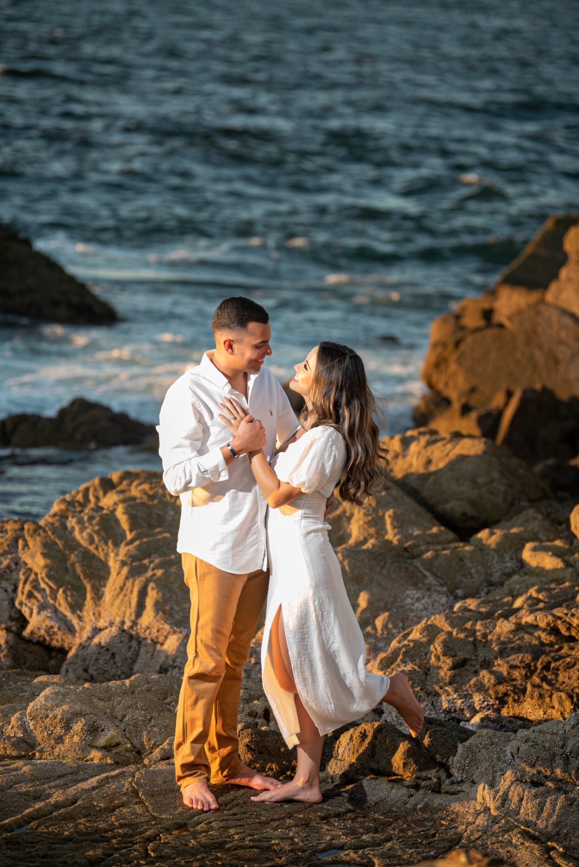 Sesión de pareja en las rocas de Mazatlán
